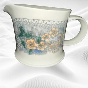 Goebel Country Burgund Large CREAMER W.‎ Germany Oeslauer 4.25"